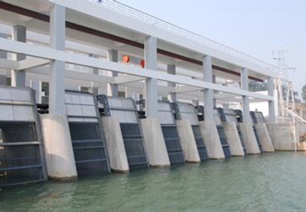 江西宜春钢格栅、玻璃钢格栅、铝合金格栅、塑料格栅的优缺点分别是什么